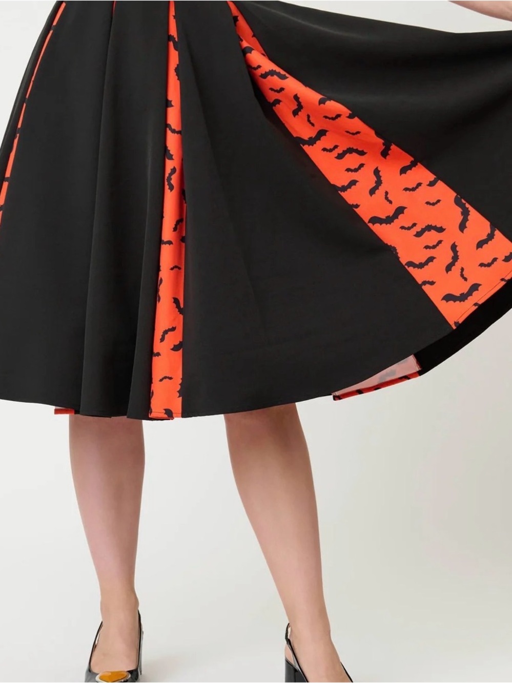 Unique Vintage Black & Orange Bats Pleated Swing Skirt - Picture 2 of 3